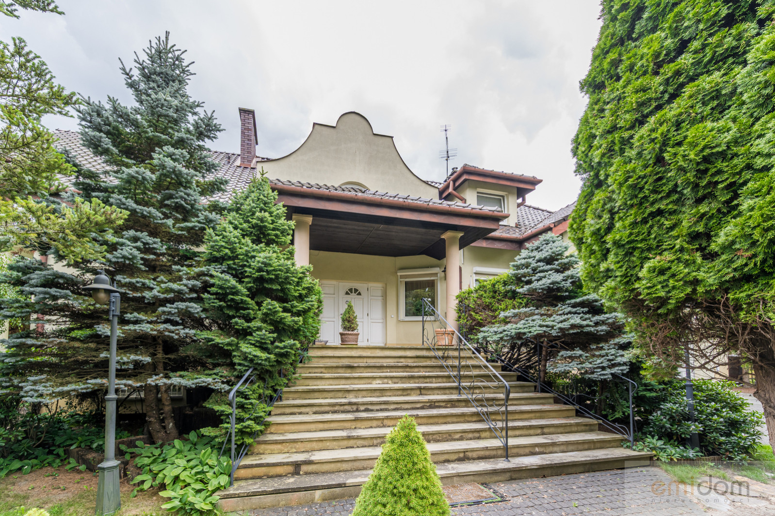 Dom Sprzedaż Józefosław Migdałowa 54
