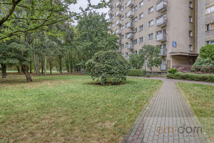 Mieszkanie Sprzedaż  Mokotów Konstancińska 19