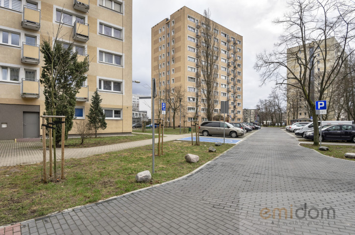 Mieszkanie Sprzedaż  Bielany Wrzeciono 11