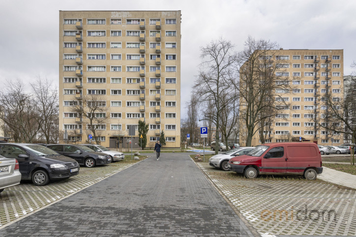 Mieszkanie Sprzedaż  Bielany Wrzeciono 12